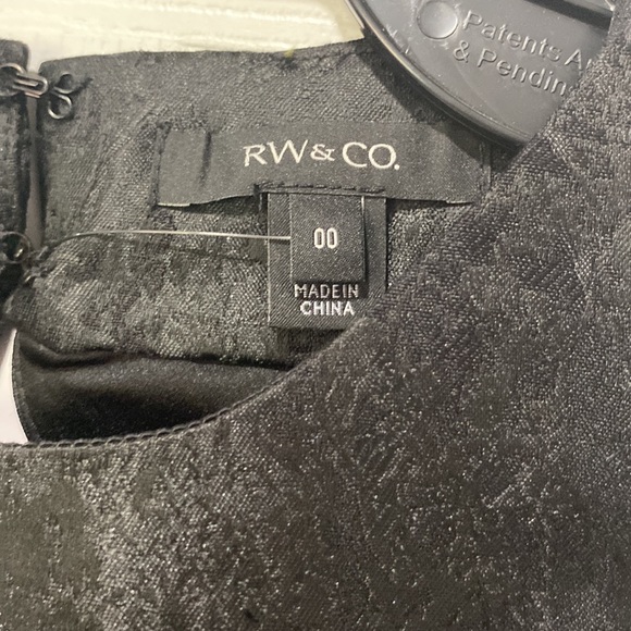 NWT - Picture 2 of 4